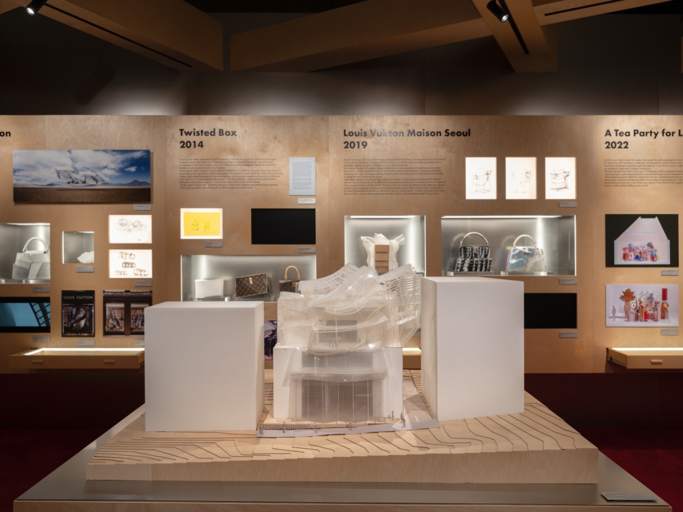 루이비통, 20여년간 프랭크 게리와 함께한 여러 작품... 홍콩서 선봬  3-Image